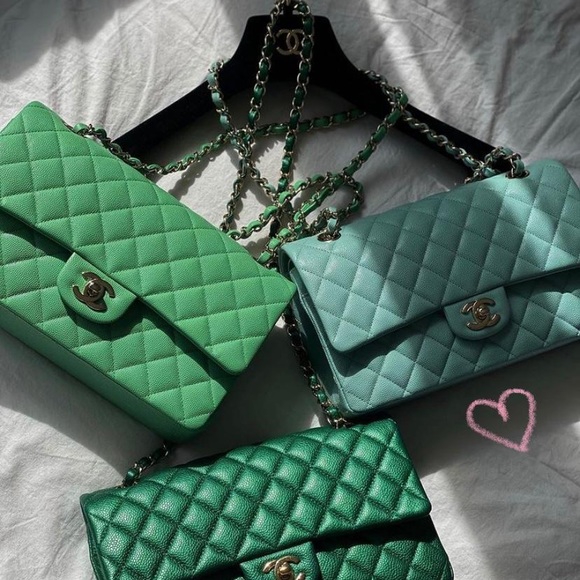 Authentic  CF  Classic Double Flap M - Picture 4 of 8